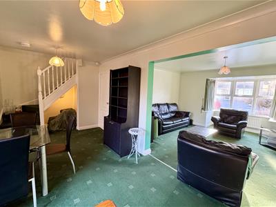 Family/dining room